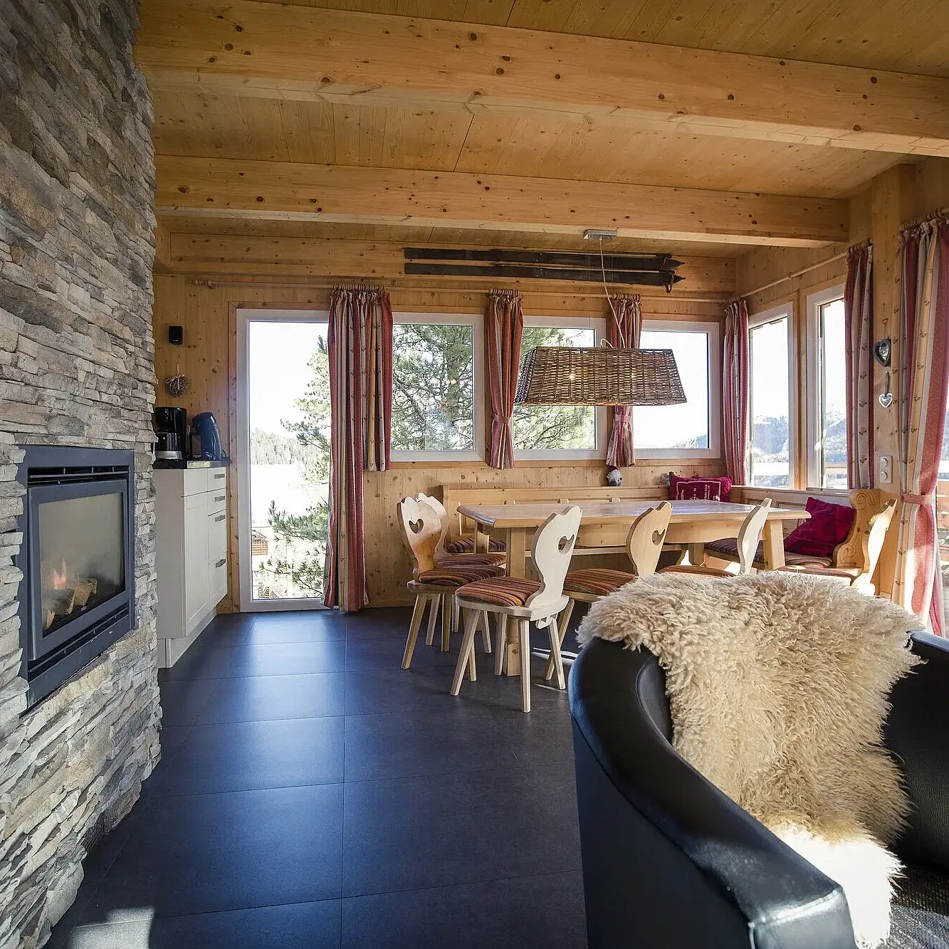 ath-c-zirbenwald-i-001-1017-04-1_XLTqXYXQ